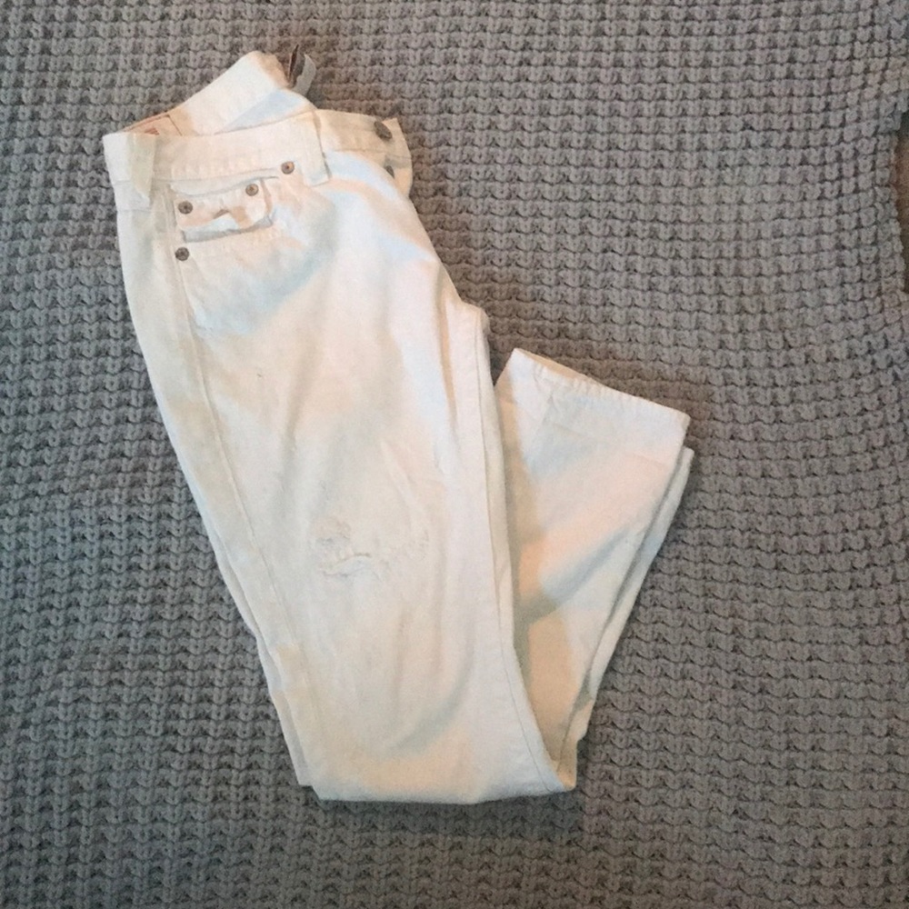 True Religion white boyfriend style jeans size 29